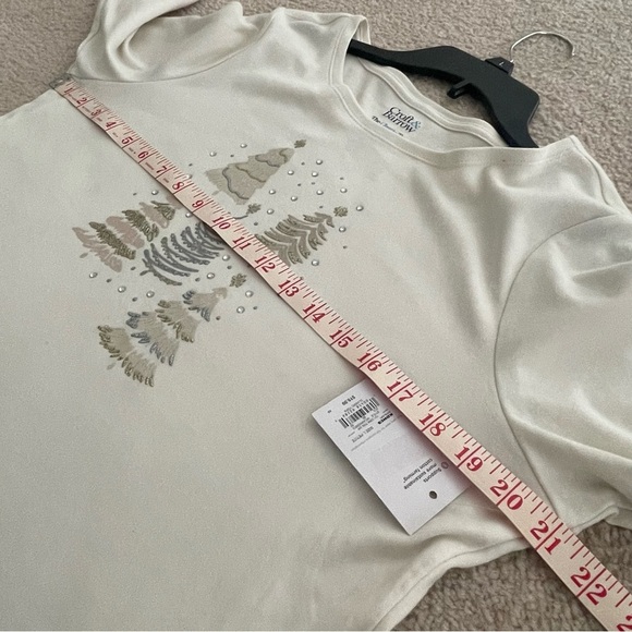 Women's Croft & Barrow® Holiday Tee Tress Graphic PL Petite Large New - Picture 6 of 7